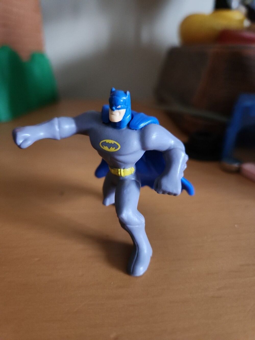 McDonald's 2011 DC Comics Batman 2" Superhero Action Figure